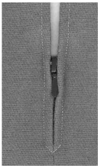 BERNINA Activa 145 - Sewing - 1