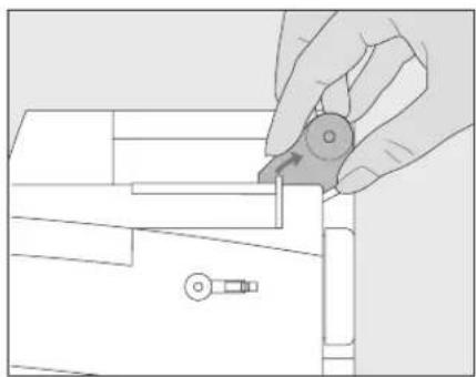 BERNINA Artista 165 - Vertical spool pin - 2