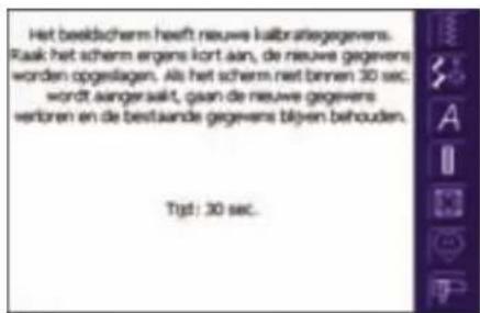 Het beeldscherm heeft nieuwe kalbratiegegevens. Raal het ischem ergens kort aan, de nieuwe gegevens worden opgeslagen. Als het ischem niet binnen 30 sec. wordt aangersaakt, gaan de nieuwe gegevens verbren en de bestaande gegevens blijven behouden. Tgt: 30 sec.