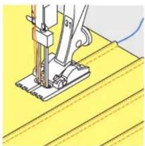 BERNINA Artista 200 - Bovendraad inrijgen - 1