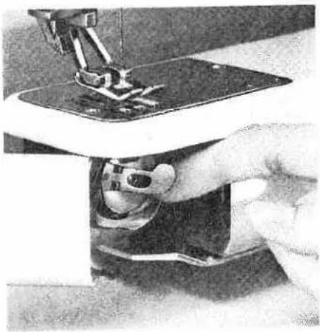 PFAFF 1213 - Before you start winding the bobbin - 5
