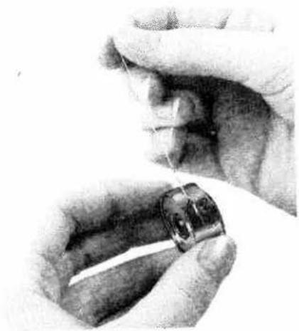 PFAFF 1213 - ... to wind the bobbin and disengage the sewing mechanism: - 2