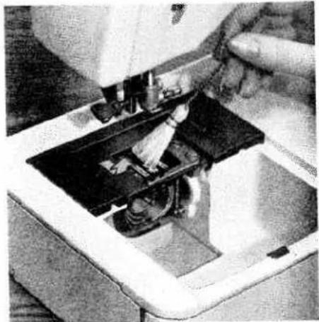 PFAFF 1214 - Your Pfaff needs very little attention - 2