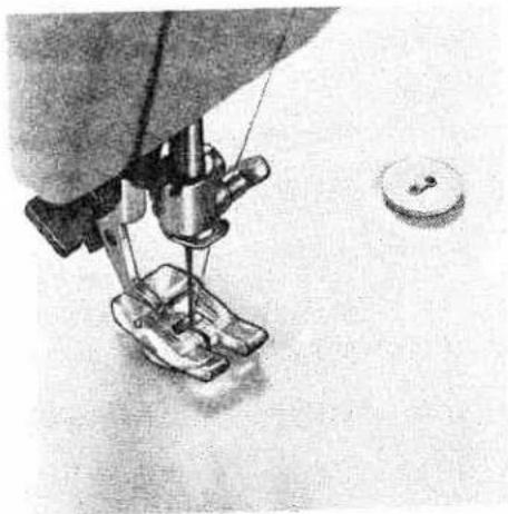 PFAFF 1214 - Button sewing - 2