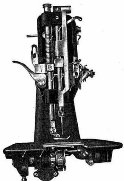 PFAFF 130-6 - To oil and clean the machine - 3