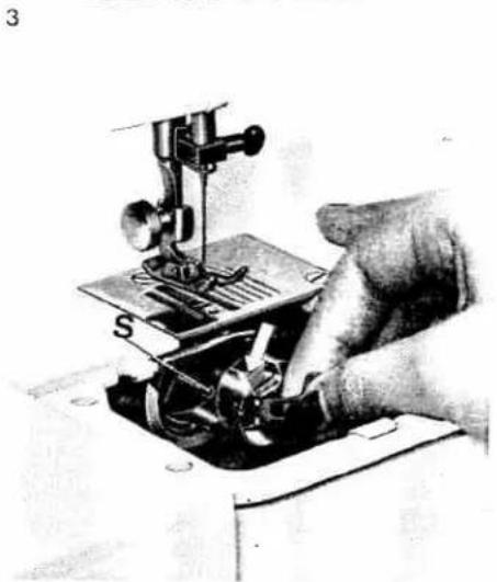 PFAFF 297-1 - Engaging and disengaging the sewing mechanism for bobbin winding - 6