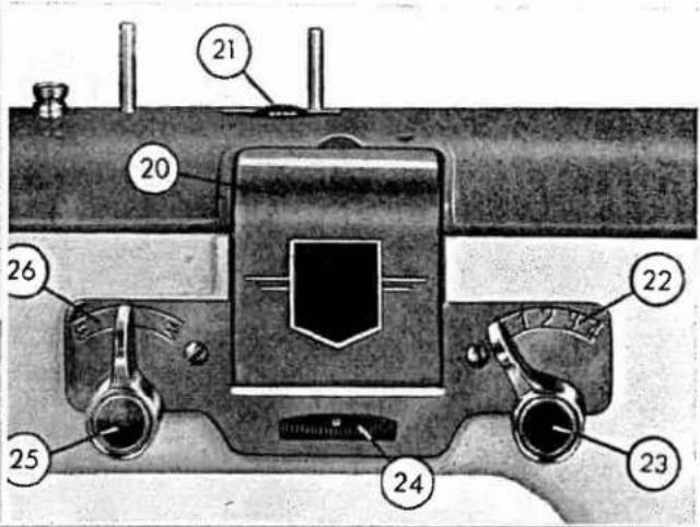 PFAFF 339 - Adjusting for Straight or Zigzag Sewing - 1