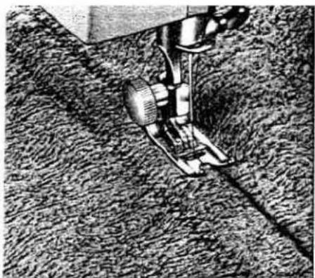 PFAFF 79 - Inserting Patches - 5