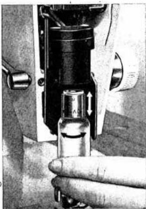 PFAFF 90 - Replacing the Face Cover - 1