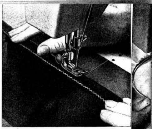 PFAFF 92 - Overcasting Edges - 1
