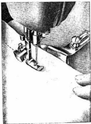PFAFF automatic 262 - Using Sewing Feet and Attachments (for settings see page 6) - 2