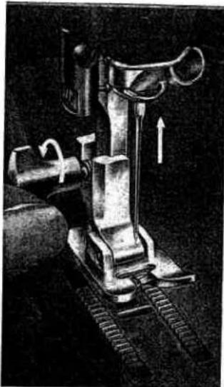 PFAFF automatic 262 - Dropping the Machine Feed - 4