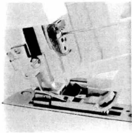 PFAFF coverstyle 4850 - Needle position - 4