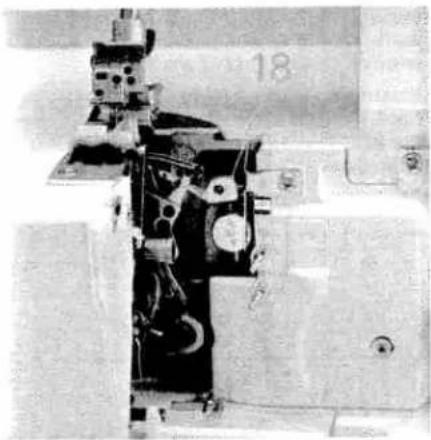 PFAFF coverstyle 4850 - Adjusting the machine to the cover stitch (Prog. 02) and two-thread chainstitch (Prog. 01) - 1