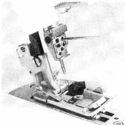 PFAFF coverlock 4872 - Needle position - 4