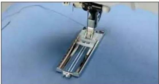 PFAFF creative 2170 - How to balance a buttonhole - 3