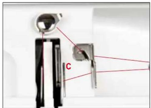 PFAFF creative 2170 - Winding a bobbin through the needle - 2