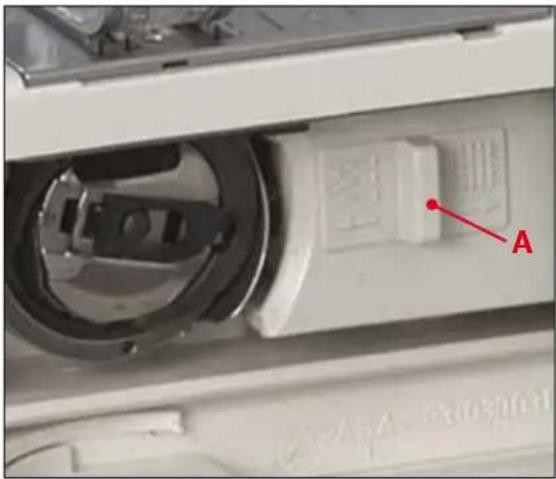 PFAFF creative 2170 - Disengaging the IDT - 4