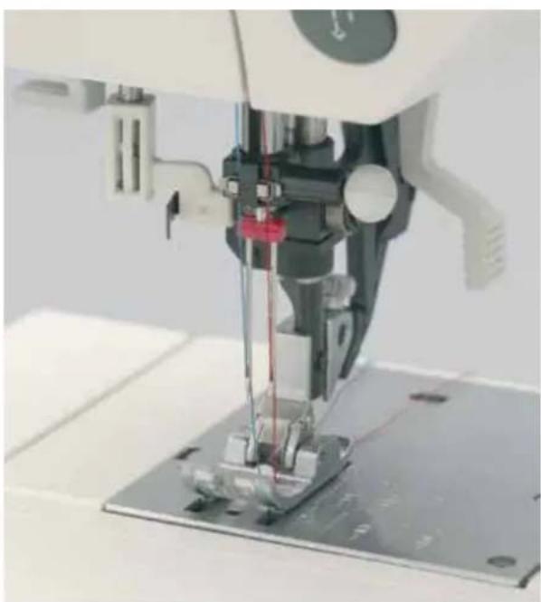 PFAFF creative 2144 - Changing the needle - 2