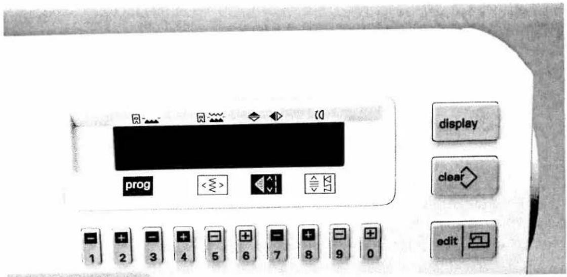 PFAFF creative 7530 - Alphabets - 3