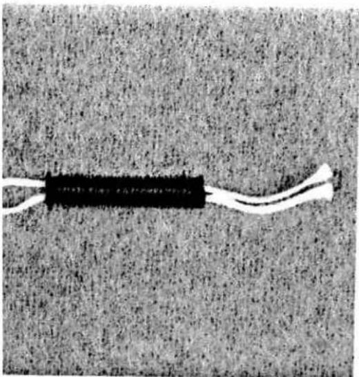 PFAFF creative 7530 - Buttonholes with gimp thread - 1