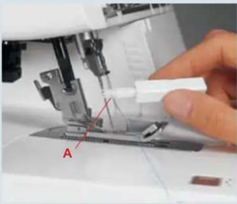 PFAFF creative 4874 - Changing spools with the machine threaded - 2