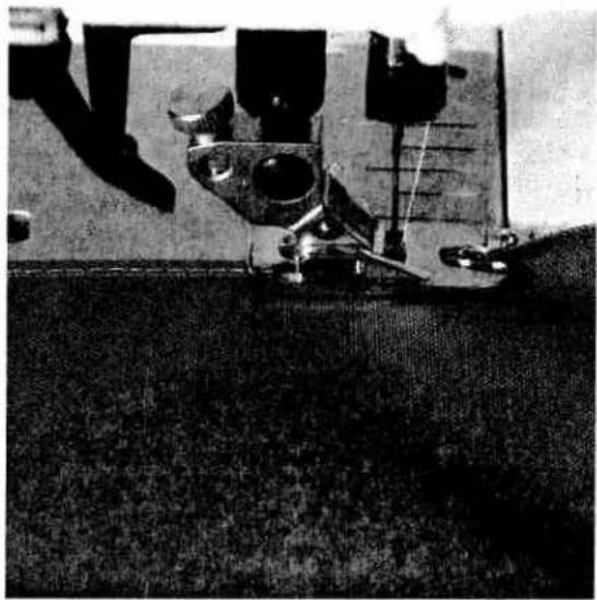 PFAFF creative 7510 - Roll hemming - 1