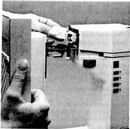 PFAFF creative 7510 - Cleaning the display - 2
