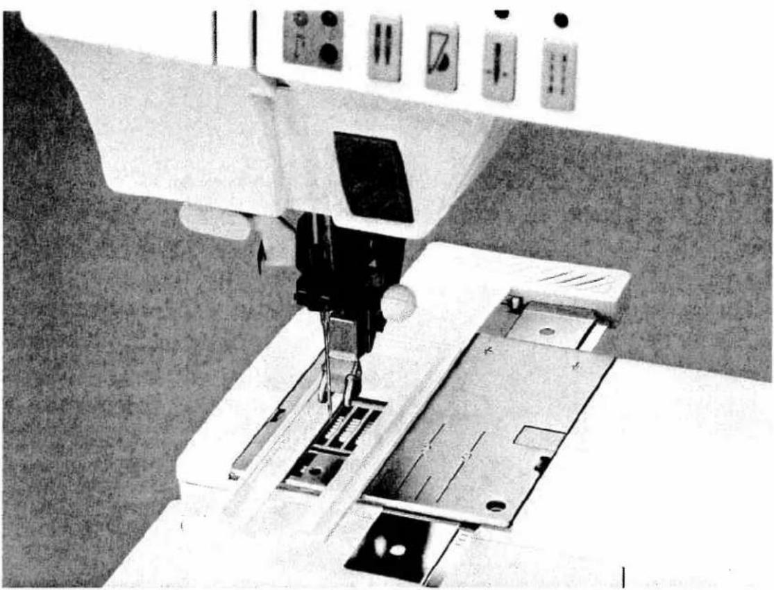PFAFF creative 7510 - With the following tips you will sew perfect buttonholes even on the most difficult fabrics: - 1