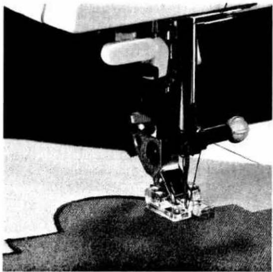 PFAFF creative 7510 - Felling foot - 1