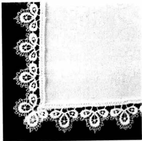 PFAFF creative 7510 - Lace trims - 1