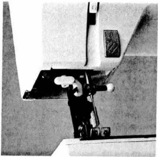 PFAFF creative 7510 - Cleaning the display - 1