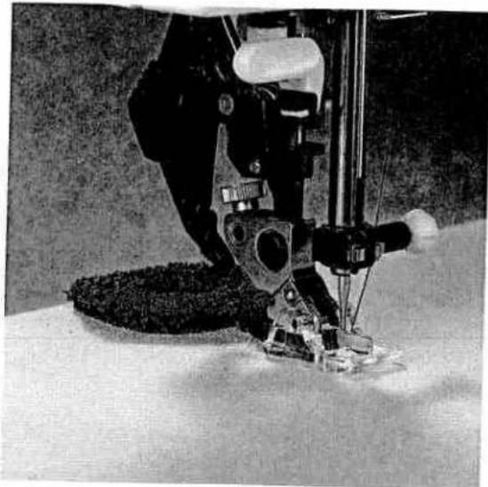 PFAFF creative 7550 - Appliqué foot - 1