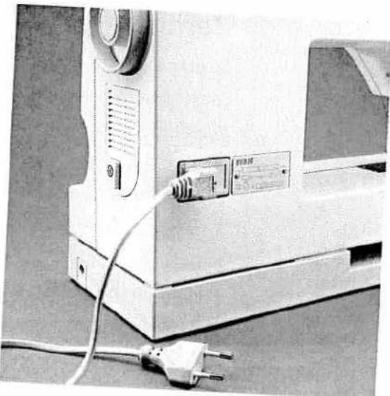 PFAFF creative 7550 - Contents - 4
