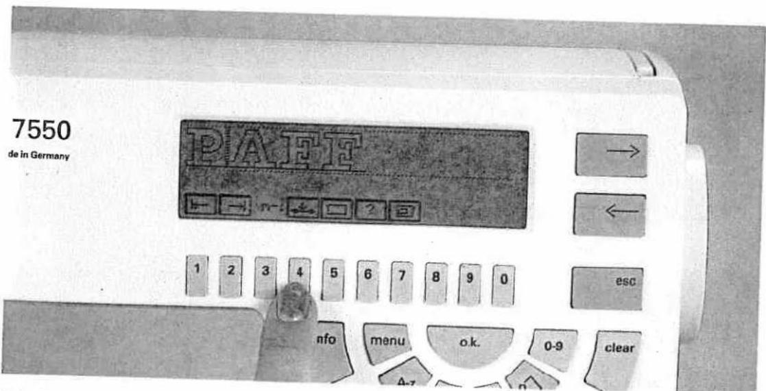 PFAFF creative 7550 - Creating a letter sequence - 13
