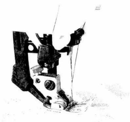 PFAFF creative 7570 - The built in dual feed / IDT System - 1