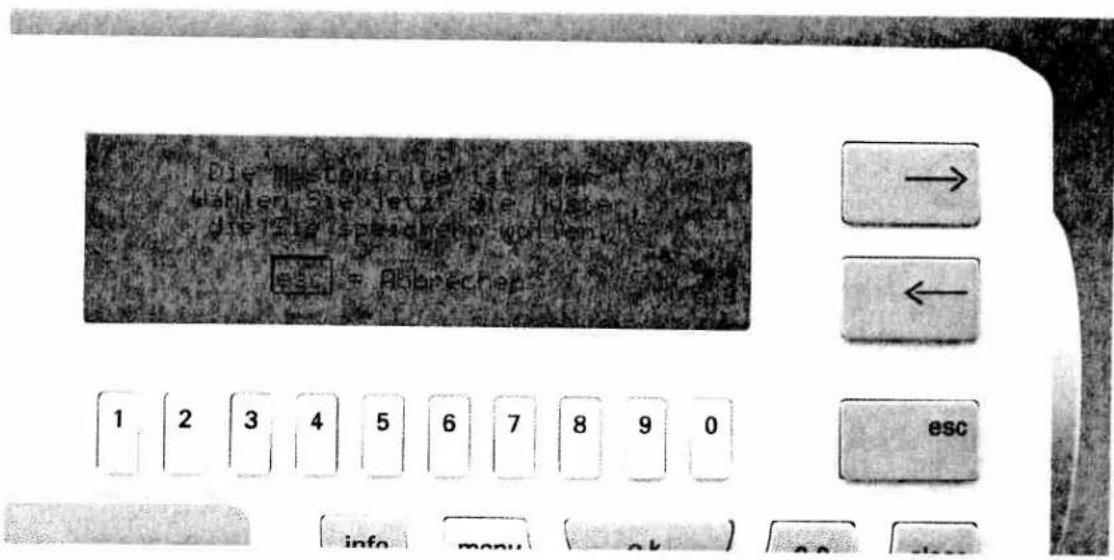 PFAFF creative 7570 - Creating a word sequence in the M-memory - 1