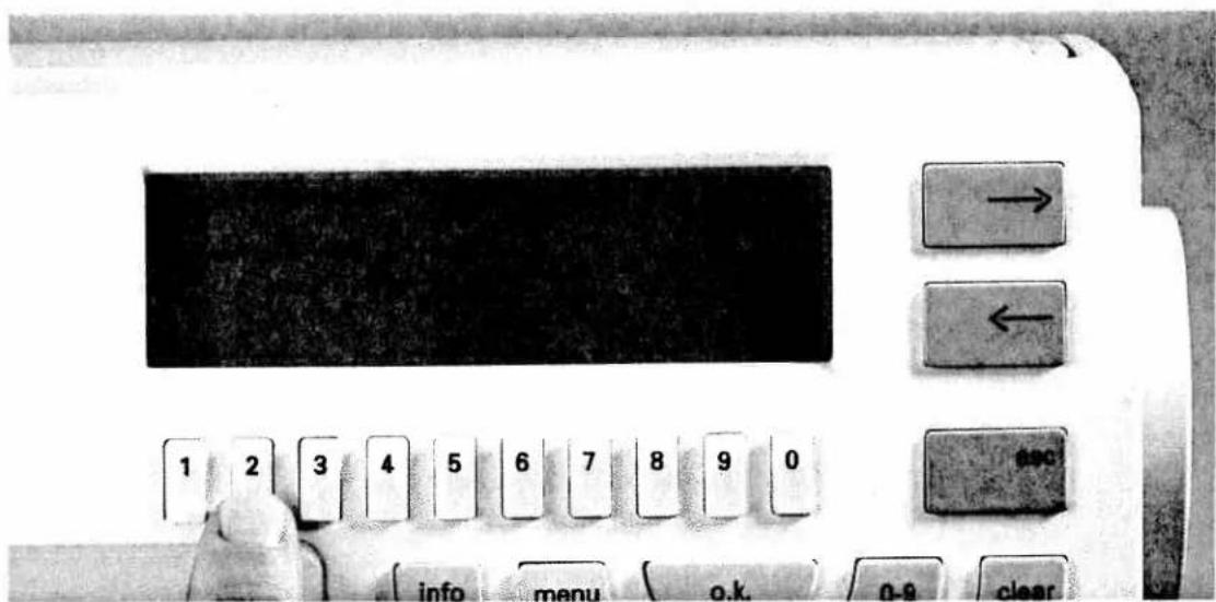 PFAFF creative 7570 - Creating a word sequence - 3