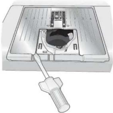 PFAFF expression 2.0 - Cleaning the bobbin area - 2