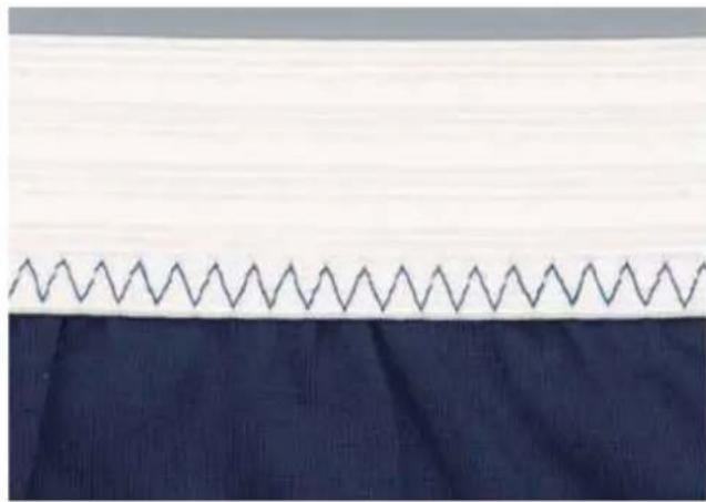 PFAFF expression 2026 - Stretch triple straight stitch - 1