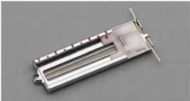 PFAFF expression 2026 - Buttonhole with gimp thread - 2
