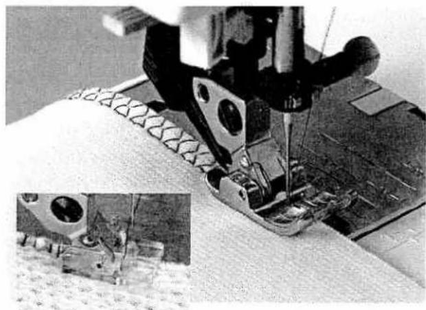 PFAFF expression 2044 - Closed overlock stitch with selvage thread - 21 - 1