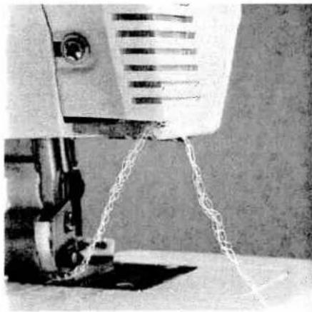 PFAFF hobbylock 4762 - Sewing foot lift - 1