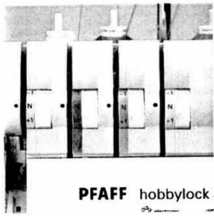 PFAFF hobbylock 4762 - Reattaching the work support - 39