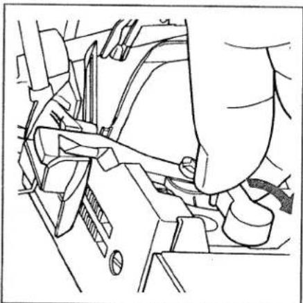 PFAFF hobbylock 4860 - Changing the needle plate - 1