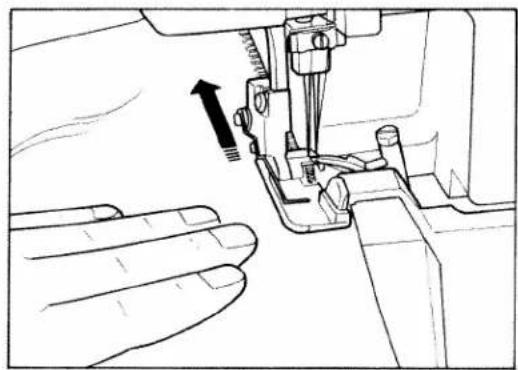 PFAFF hobbylock 774 - • Caution: - 1
