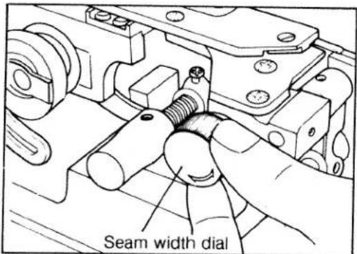 PFAFF hobbylock 774 - a. Adjusting the seam width - 3