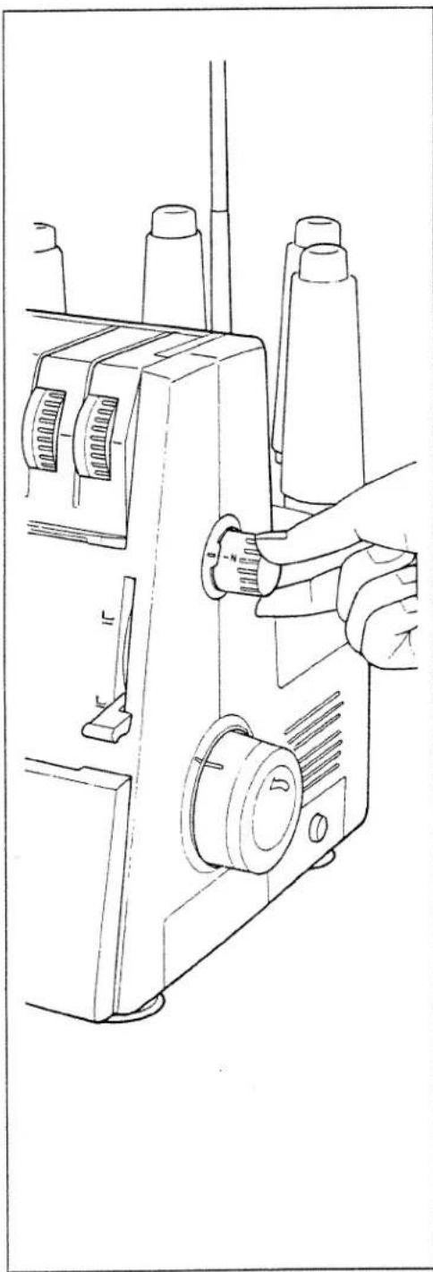 PFAFF hobbylock 787 - Disengaging the converter - 7