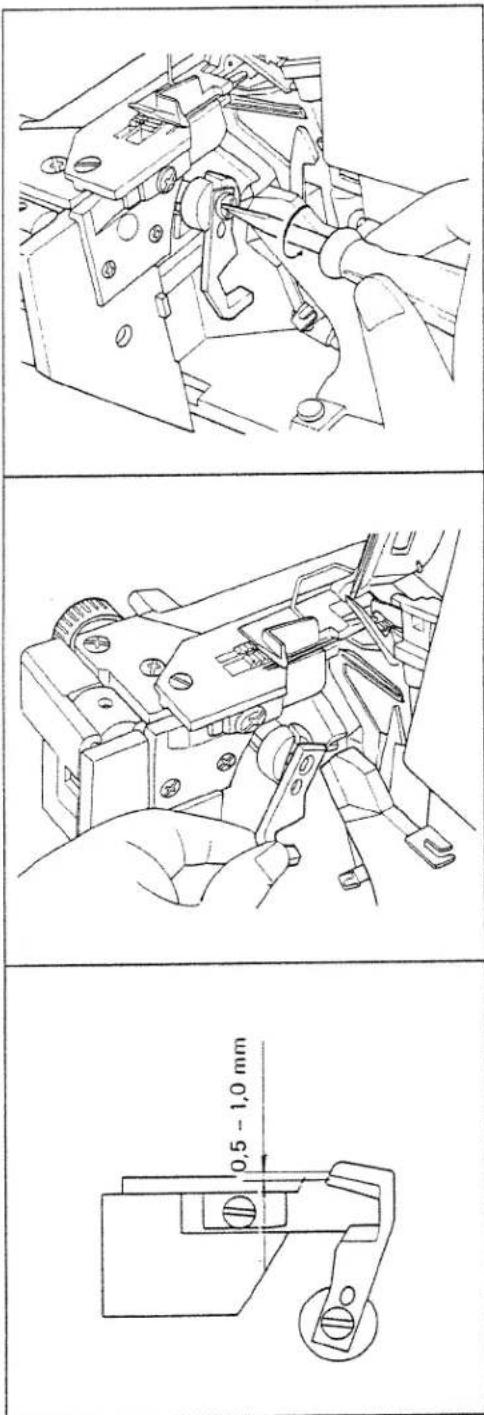 PFAFF hobbylock 787 - Changing the knives - 1