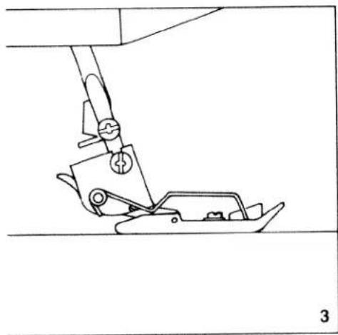PFAFF hobbylock 794 - Changing the sewing feet - 2